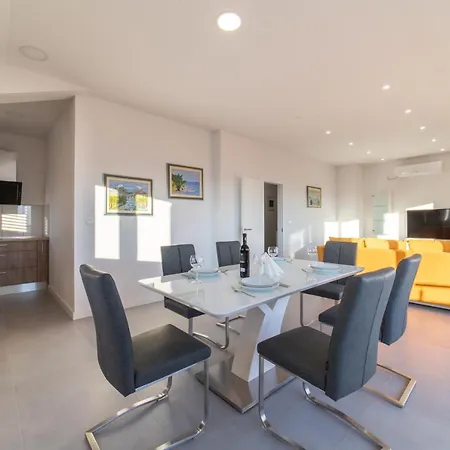 Apartment Katarina